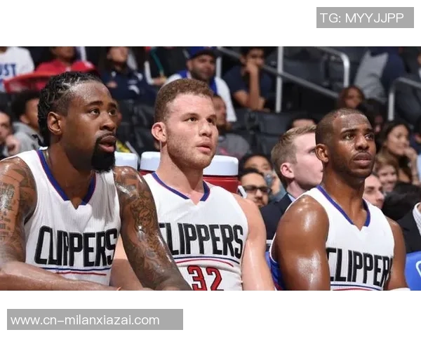 快船自与保罗分手后表现回暖战绩8胜6负净效率排名第六